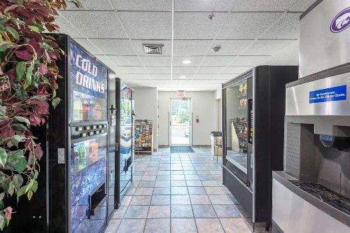 Motel 6-Junction City, KS image 10