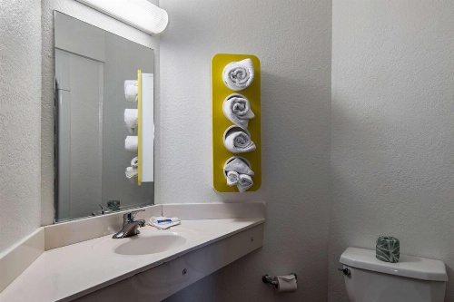 Motel 6-Junction City, KS image 18